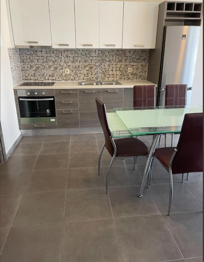 D'Angelos Apartments カラヴォミロス エクステリア 写真
