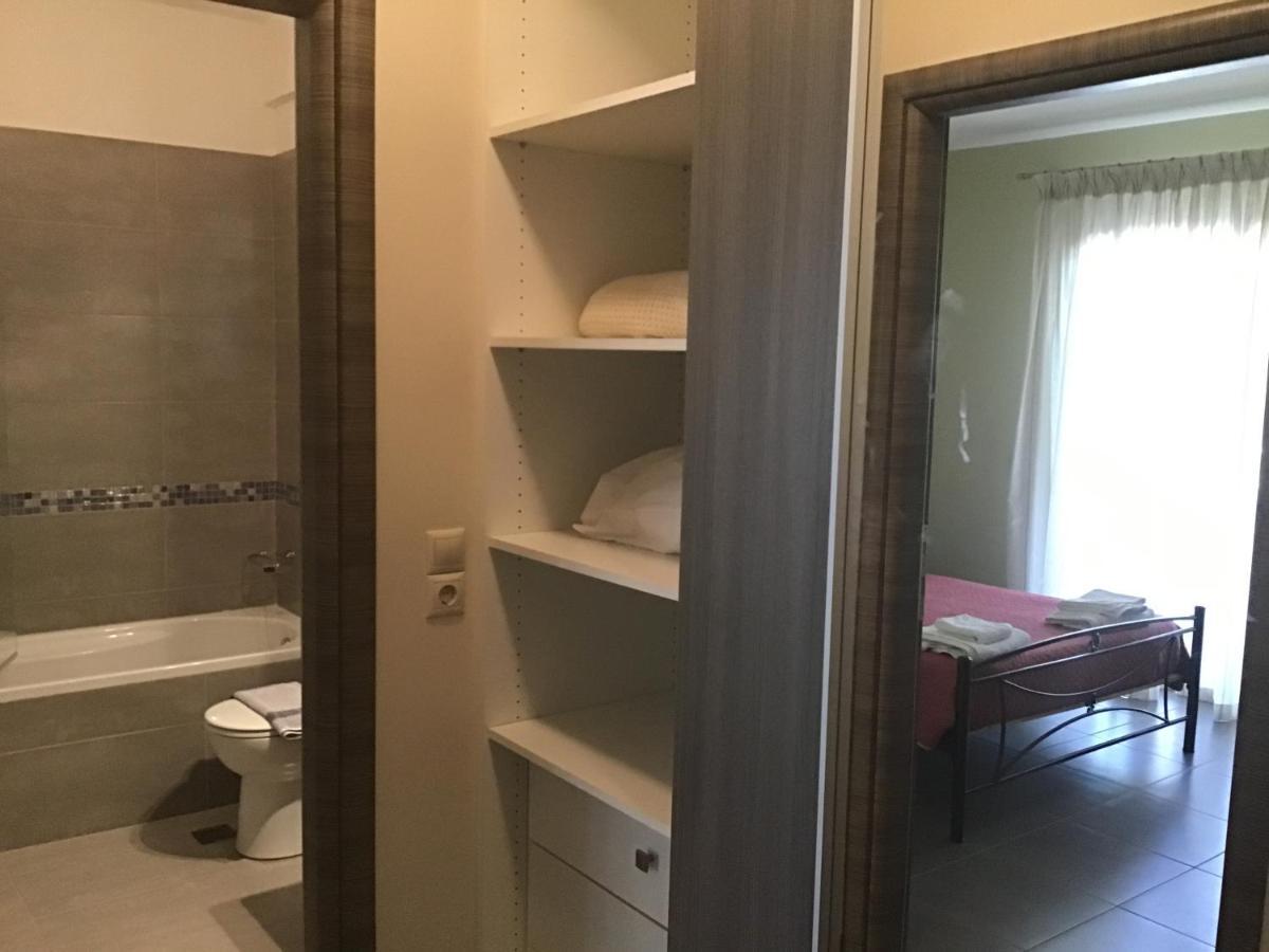 D'Angelos Apartments カラヴォミロス エクステリア 写真