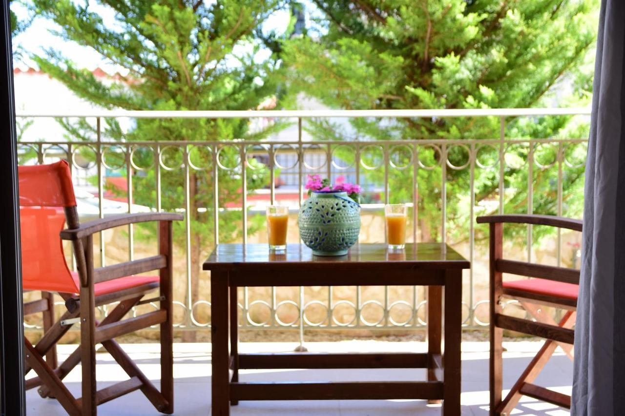 D'Angelos Apartments カラヴォミロス エクステリア 写真