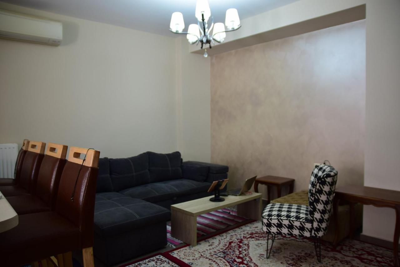 D'Angelos Apartments カラヴォミロス エクステリア 写真
